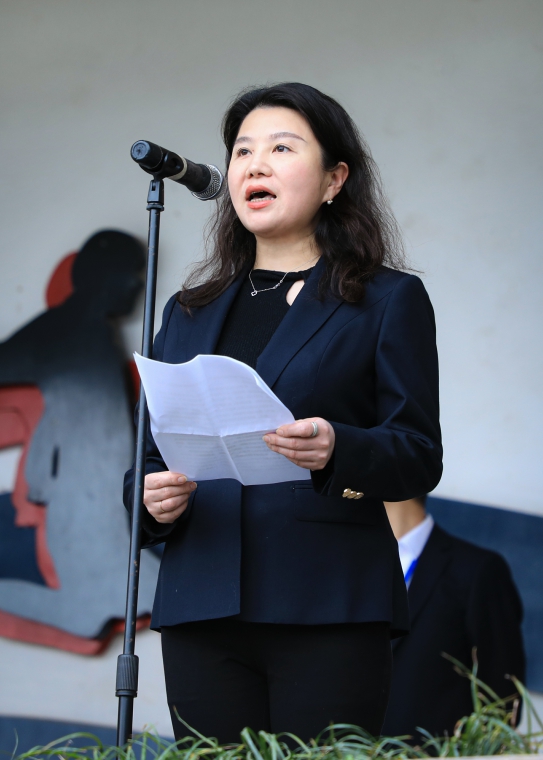 陈校.JPG