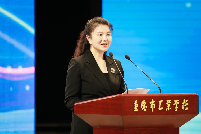 陈校.JPG